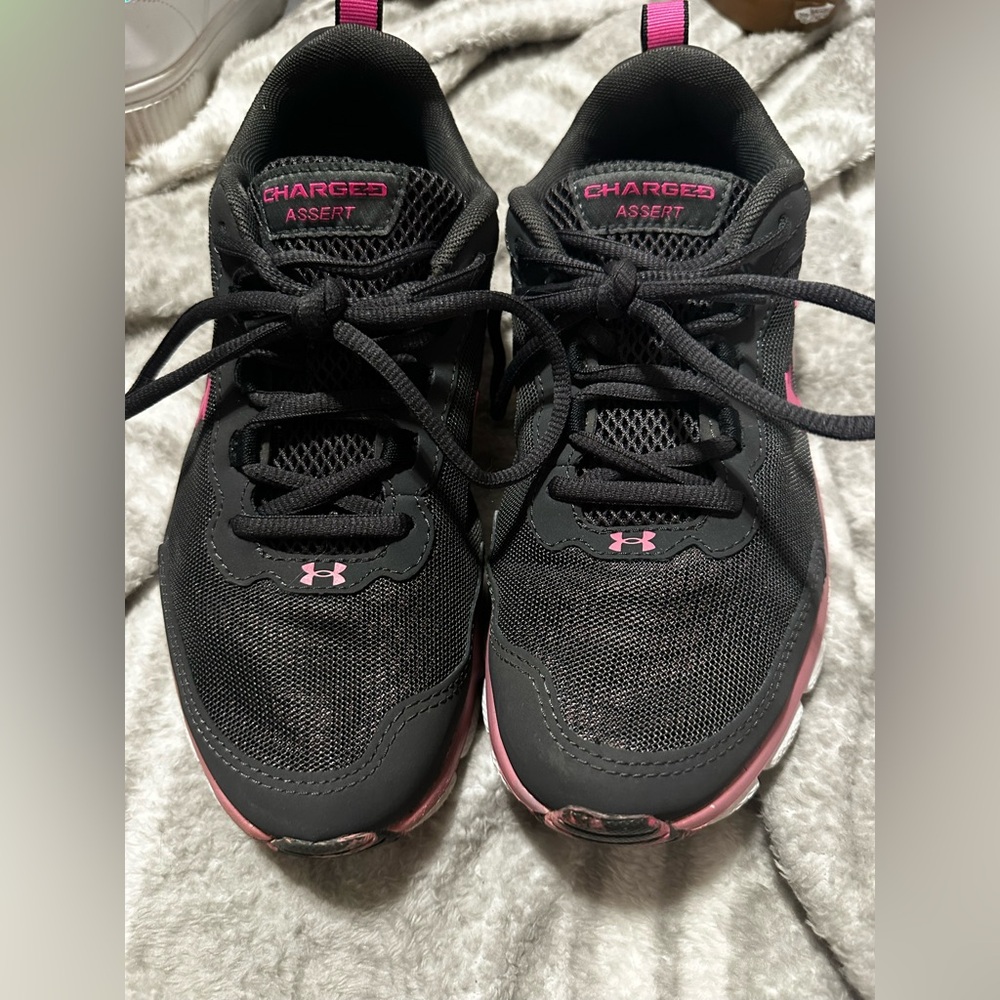 WOMEN'S UNDER ARMOUR CHARGED ASSERT 9 MARBLE RUNNING SHOES